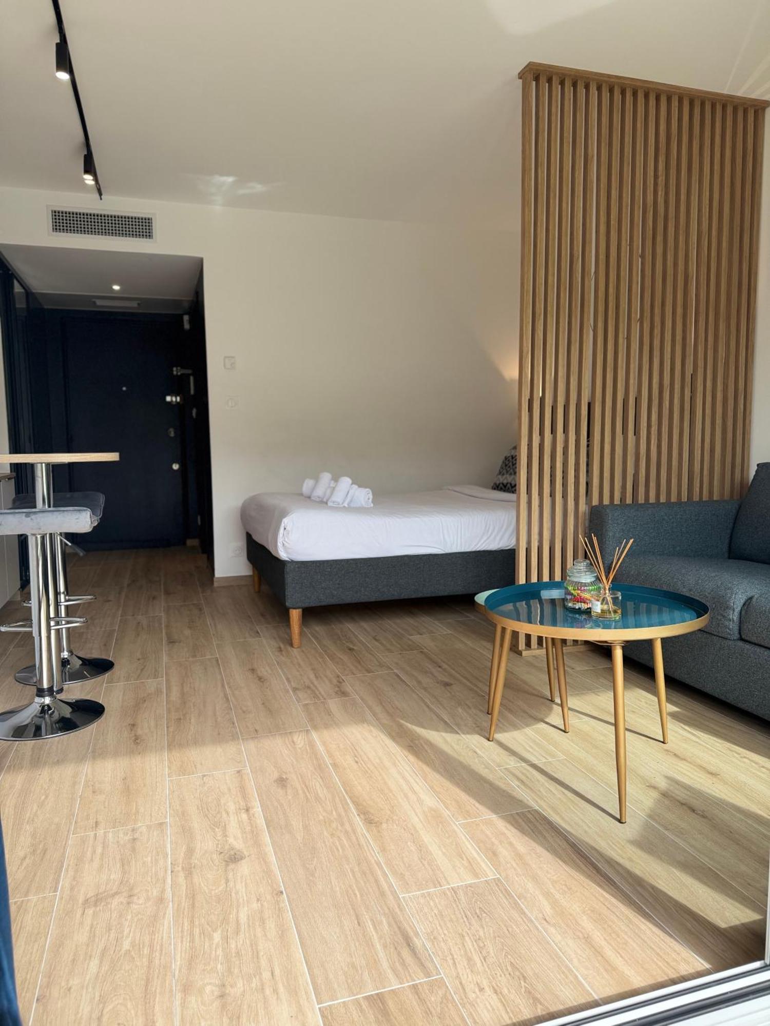 Cosy Appartement, Centre-Ville Cannes, Terrasse, Clim Екстер'єр фото