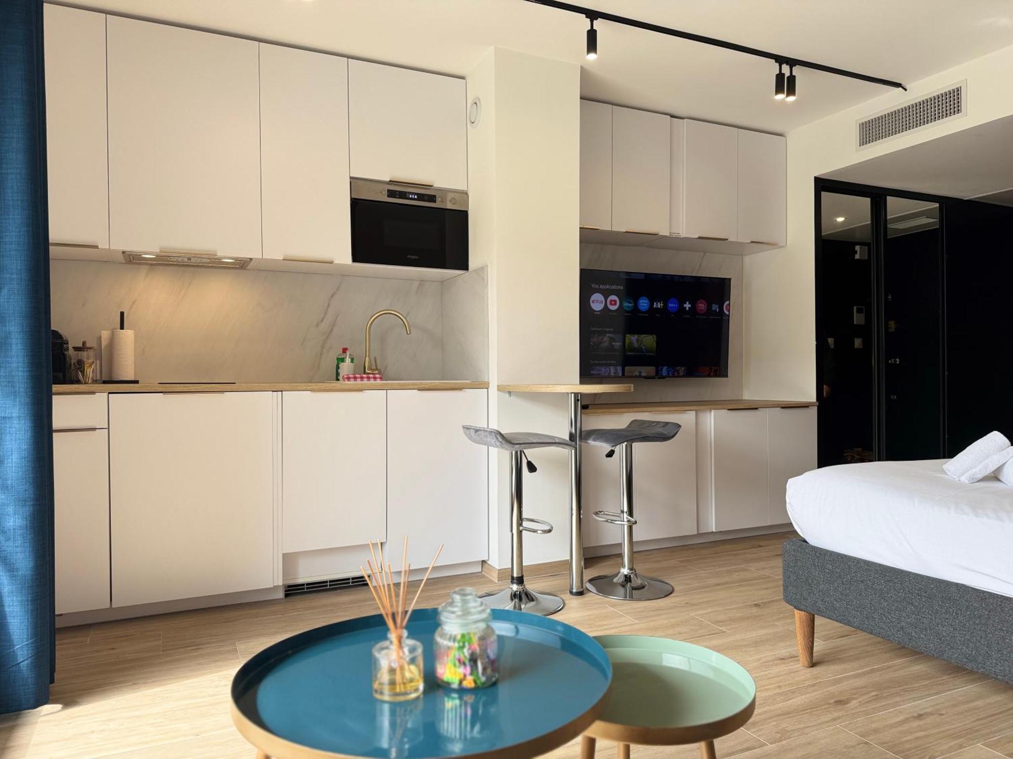 Cosy Appartement, Centre-Ville Cannes, Terrasse, Clim Екстер'єр фото